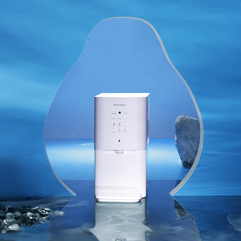 stay-cool-and-keep-hydrated-with-coway-glaze-water-purifier
